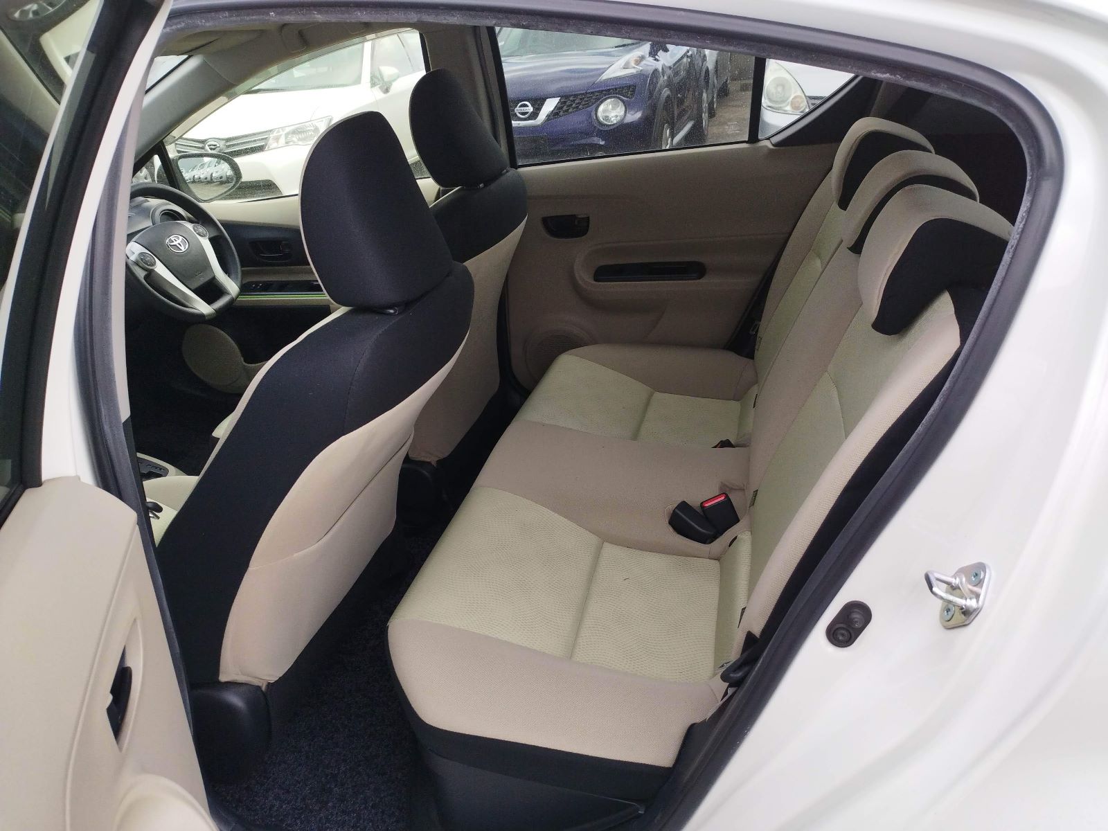 2014 Toyota Aqua